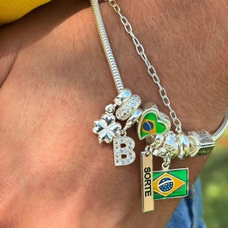 Berloque Prata Trevo Duplo