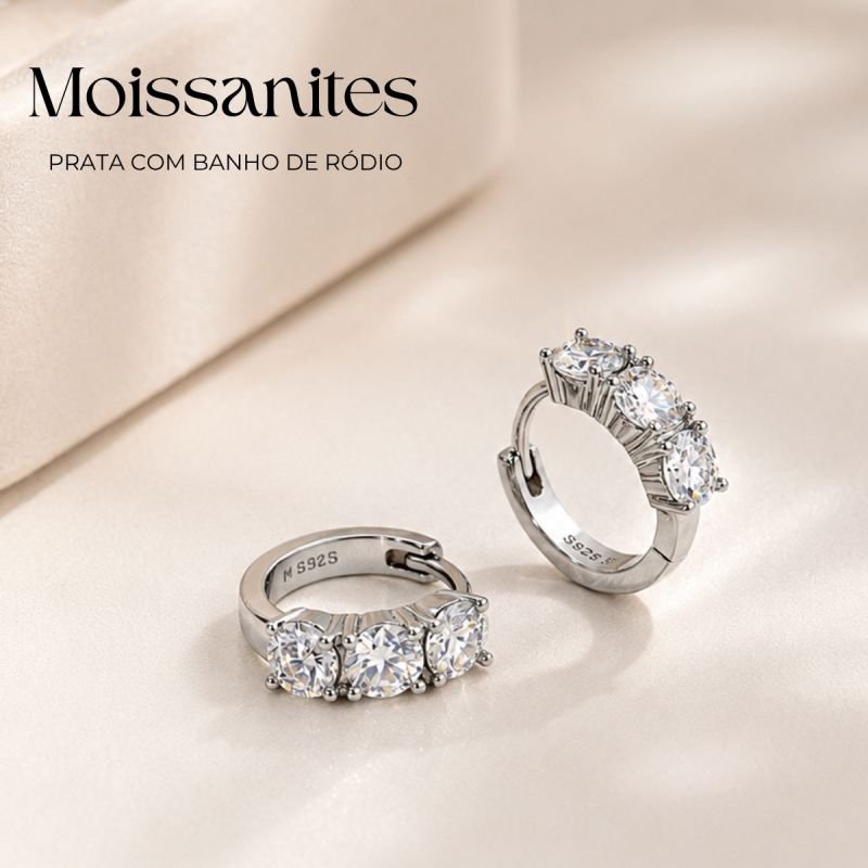 Brinco Prata C/ Banho De Ródio Click C/ 3 Moissanites 4mm